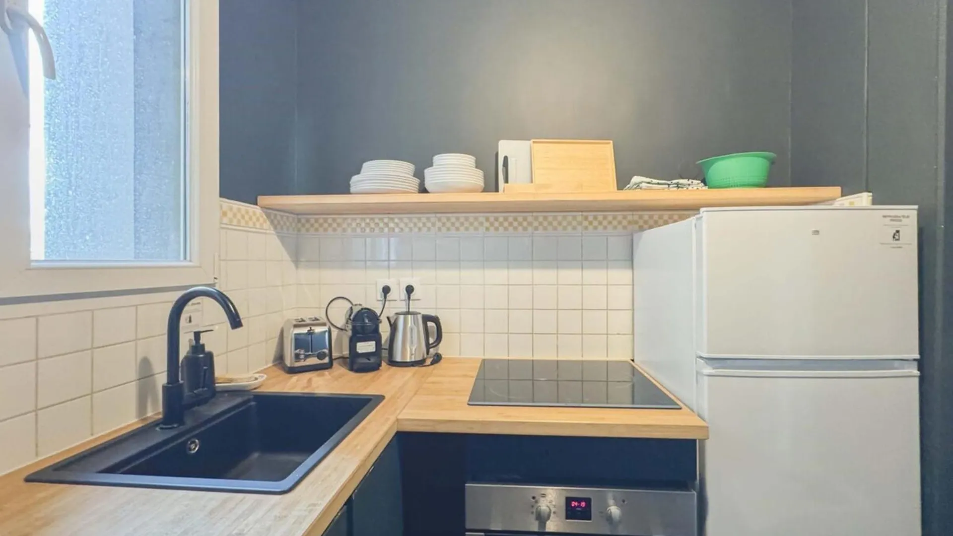 Flexliving - Room - Lamarck Paris 0*,  France